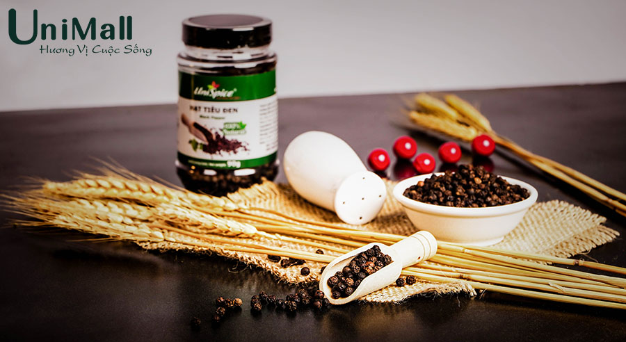 Hạt tiêu đen làm gia vị tạo mùi thơm