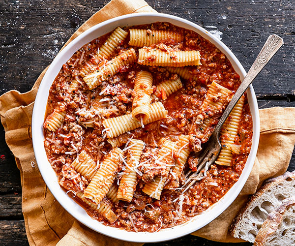 Stir-fried rigatoni with pork