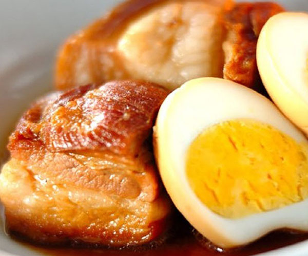 Thịt kho hột vịt